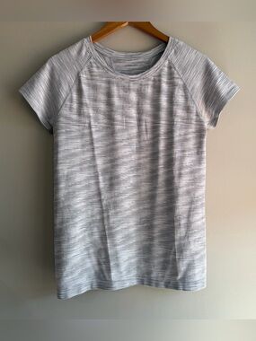Athleta Momentum Seamless Tee